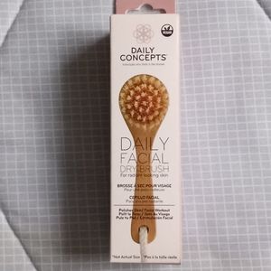 Daily Concepts Facial Dry Brush
